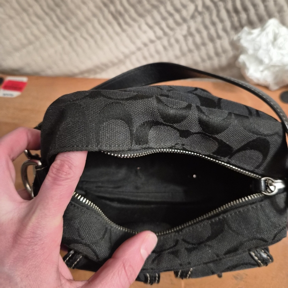 Coach Signature Hamptons Mini Satchel - Picture 10 of 11